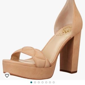 BRAND NEW! Vince Camuto Maghs-no box